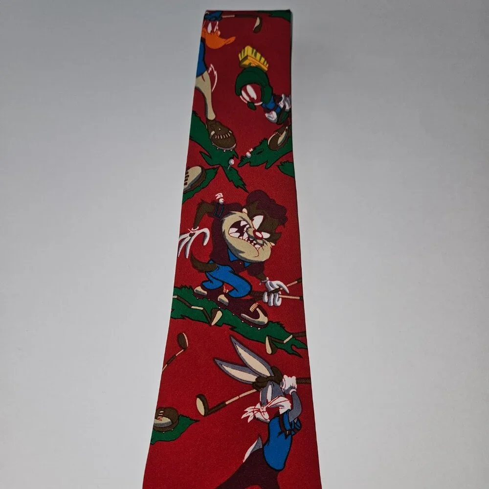 Looney Tunes Red Golfing Tie Marvin Martian Daffy Duck Taz Bugs Bunny Goid Stan